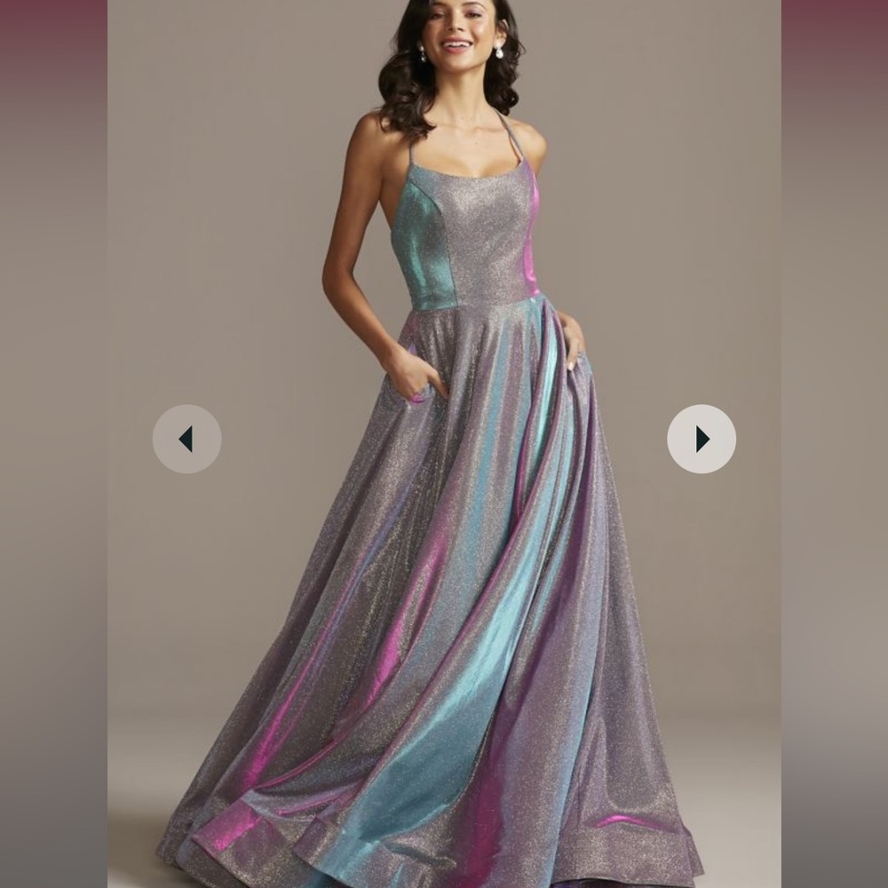 David’s Bridal iridescent ball gown with lace-up back - Picture 5 of 5